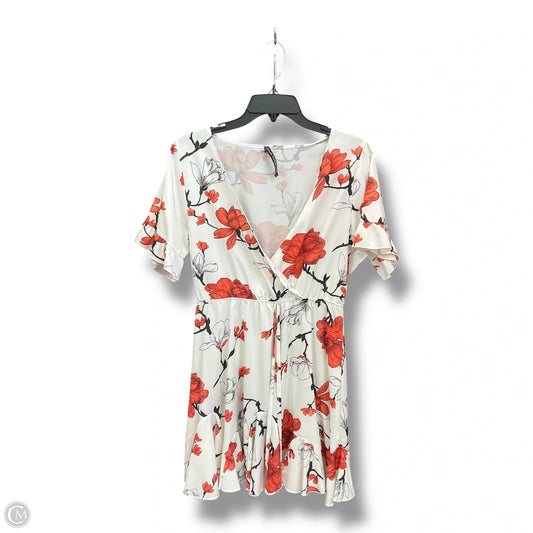 Dress Casual Short By Clothes Mentor In White, Size: S