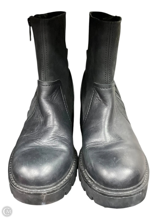 Boots Designer By Ugg In Black, Size: 6.5