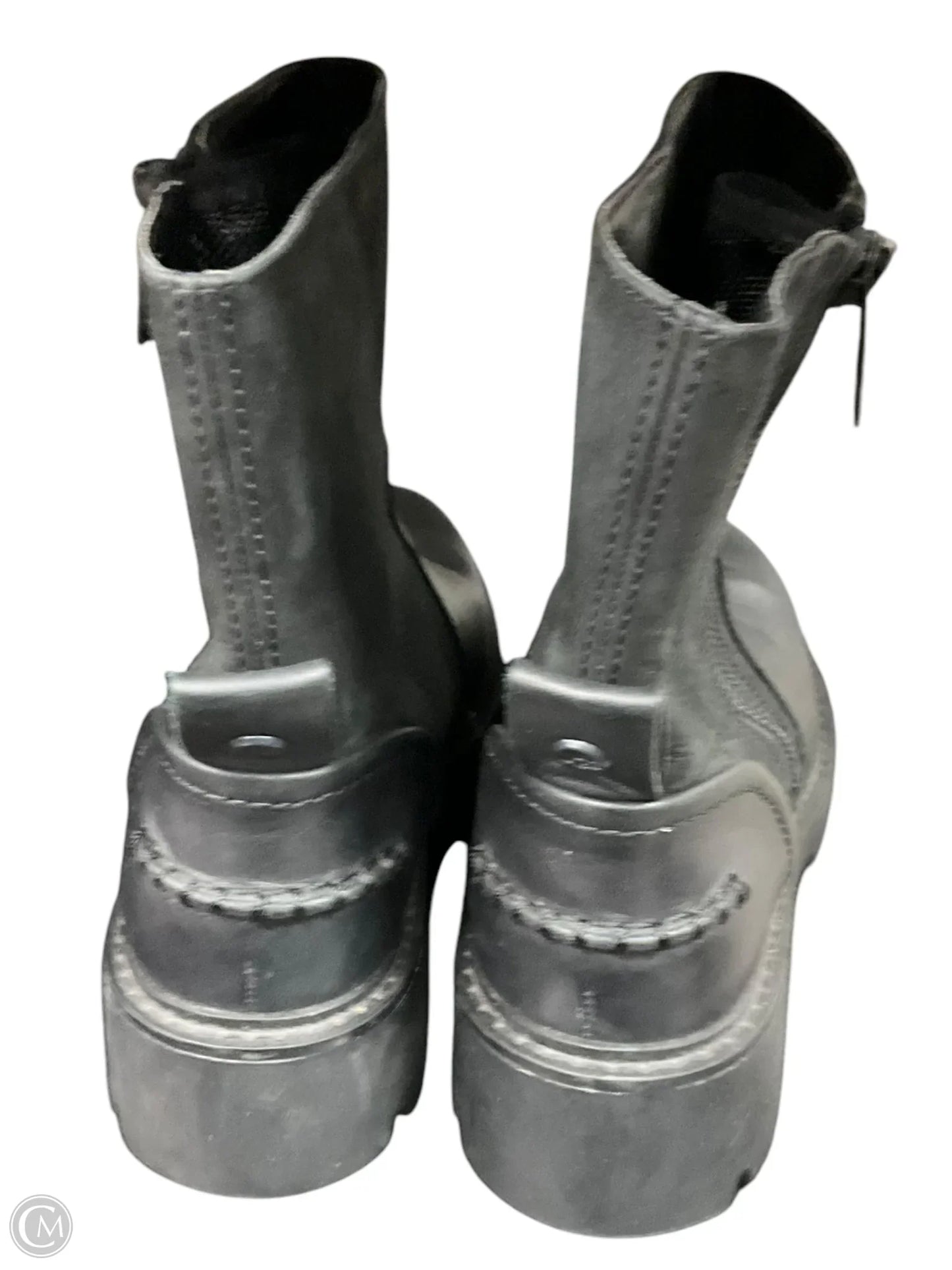 Boots Designer By Ugg In Black, Size: 6.5
