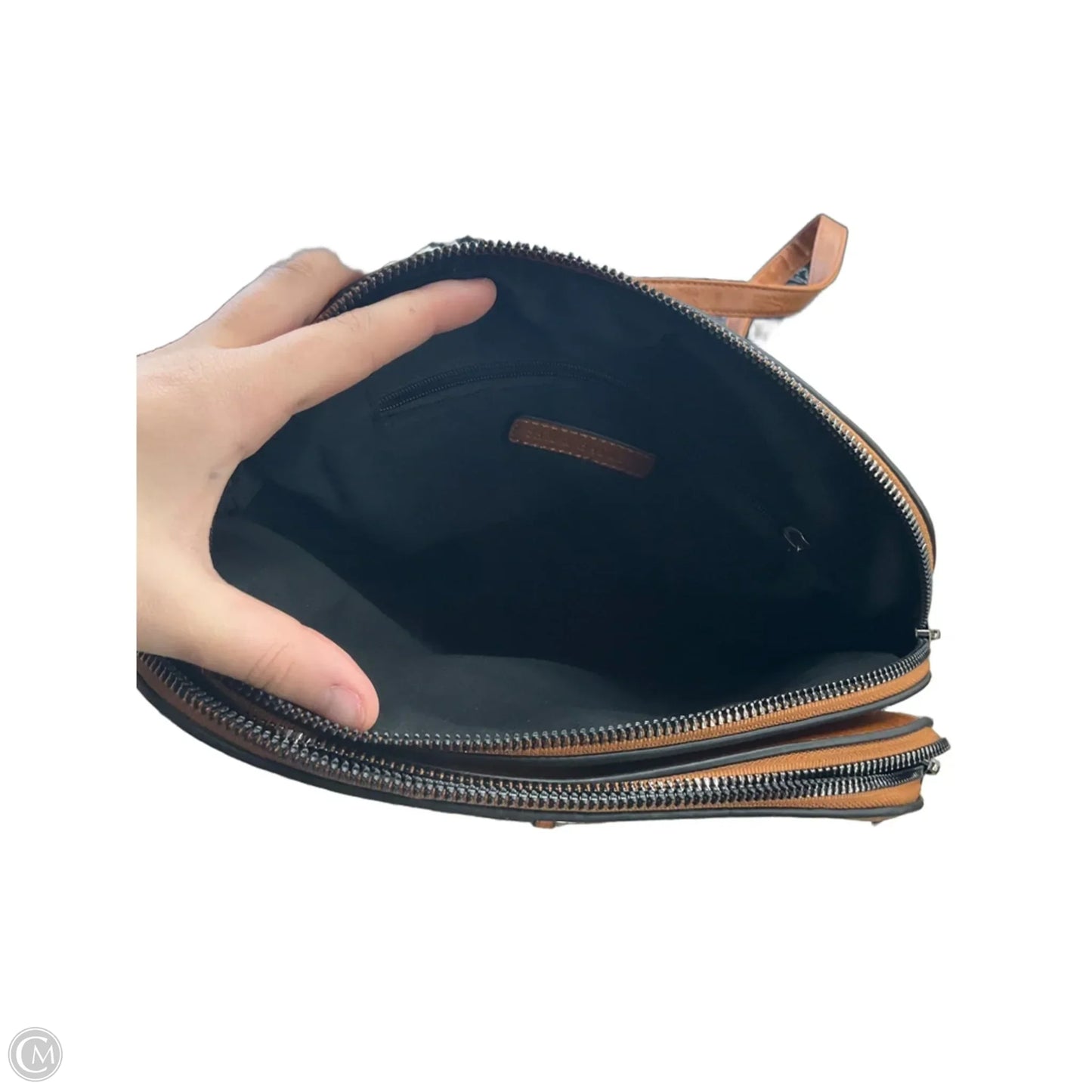 Crossbody By Clothes Mentor, Size: Medium