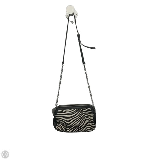 Crossbody Designer By Patricia Nash, Size: Medium