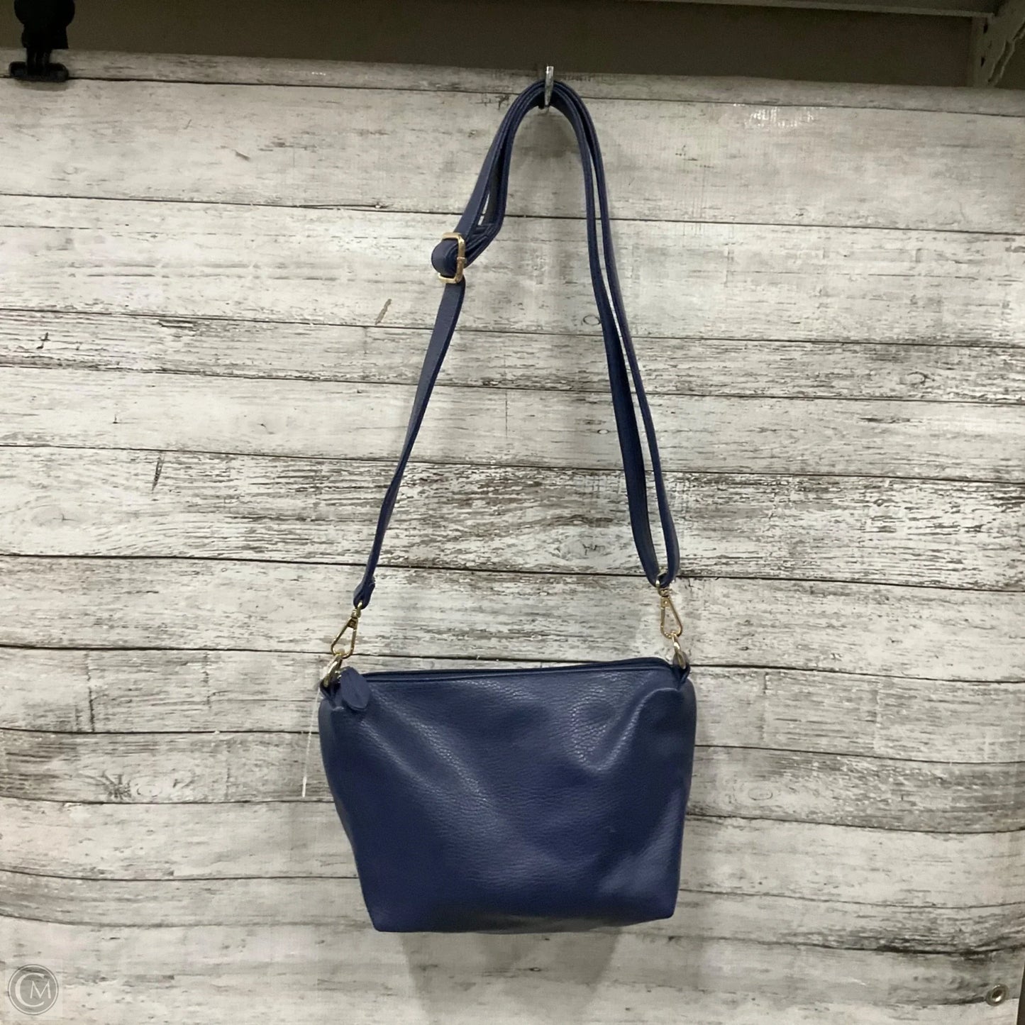 Crossbody By Clothes Mentor, Size: Small