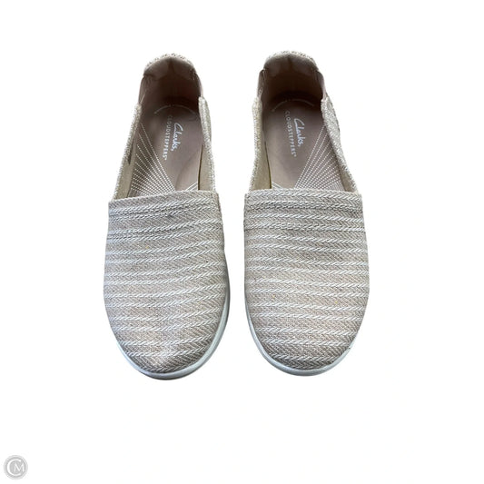 Shoes Flats By Clarks In Tan & White, Size: 8.5