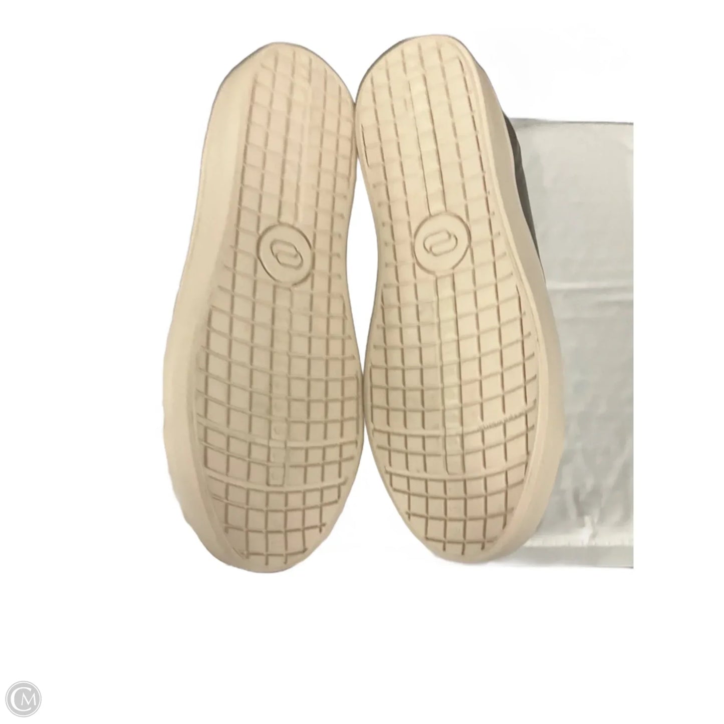 Shoes Flats By Infinity In Silver, Size: 7