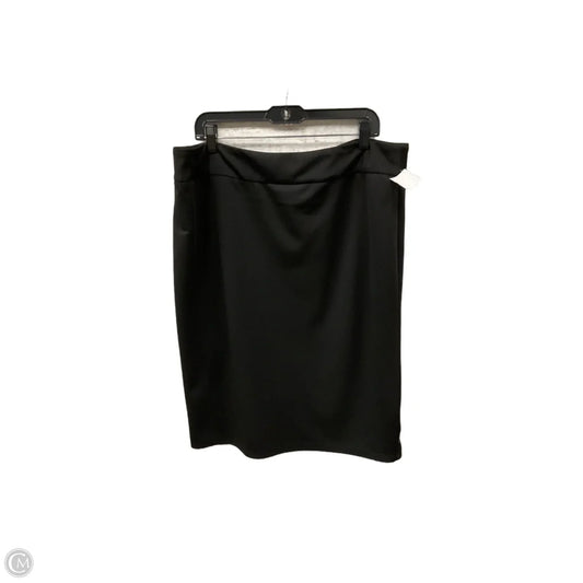 Skirt Midi By Clothes Mentor In Black, Size: 20