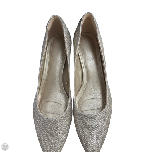 Shoes Heels Kitten By Clothes Mentor In Gold, Size: 11
