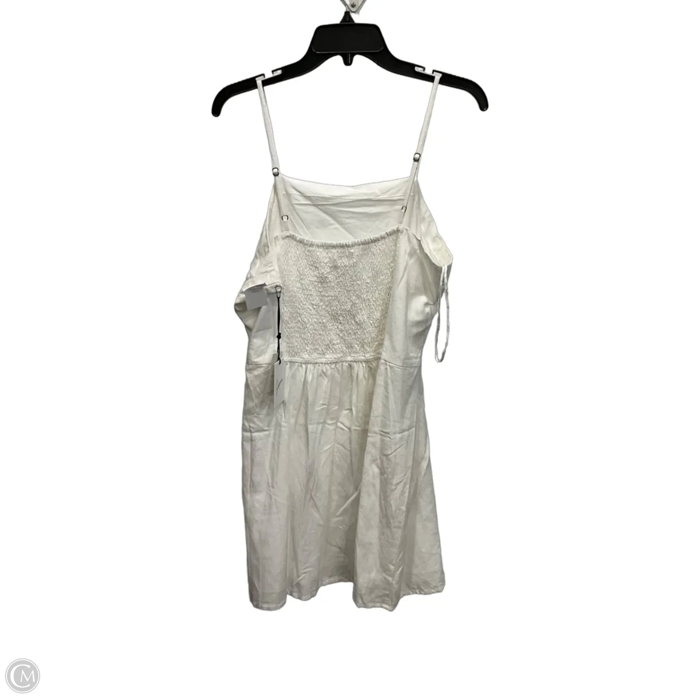 Dress Casual Short By Clothes Mentor In White, Size: Xl