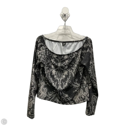 Top Long Sleeve By Urban Outfitters In Black & Cream, Size: Xl