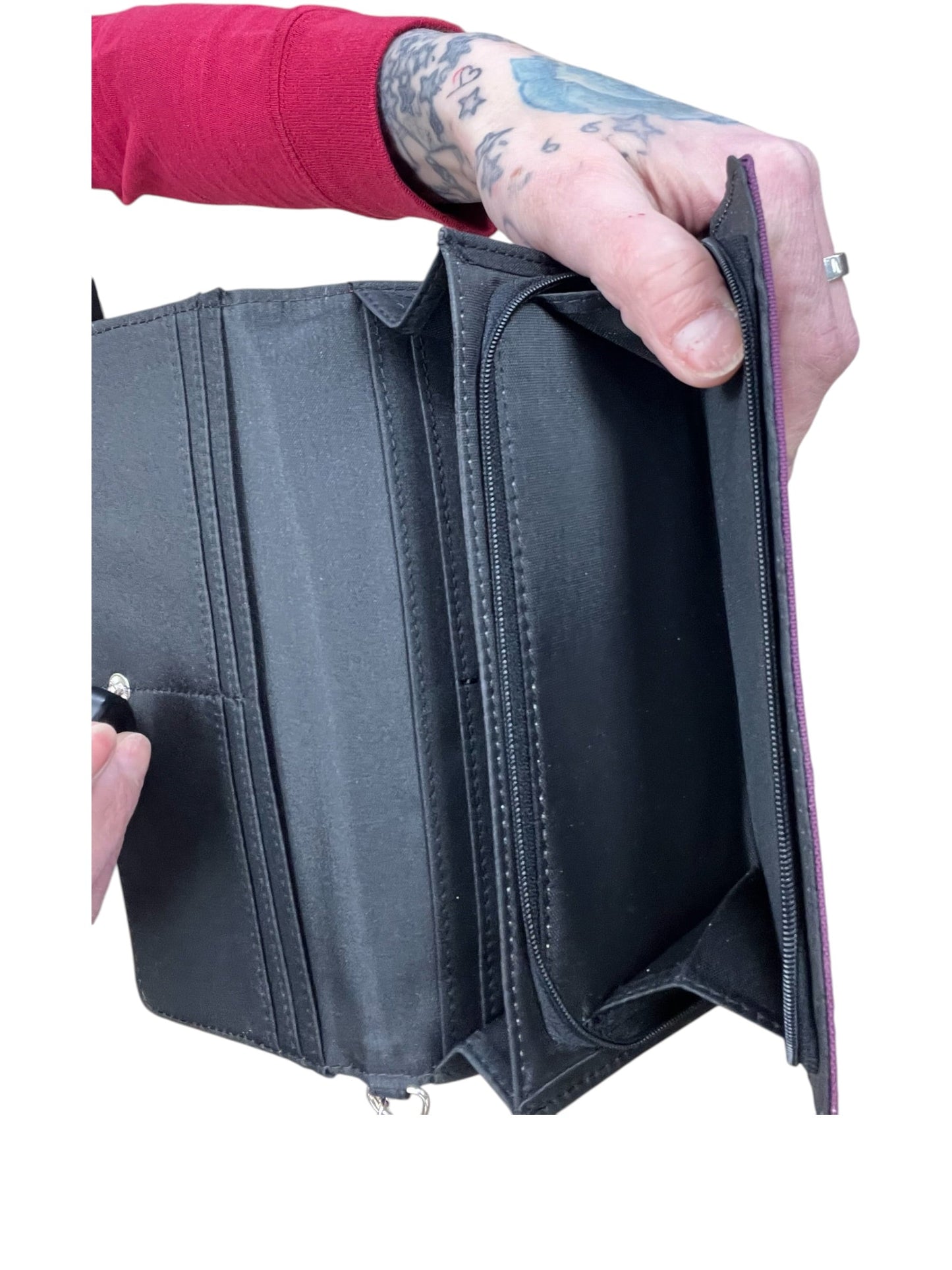 Wallet By Clothes Mentor In Purple, Size:Medium