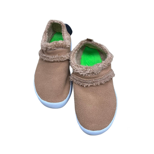 Shoes Flats By Oofos In Brown & Green, Size:9