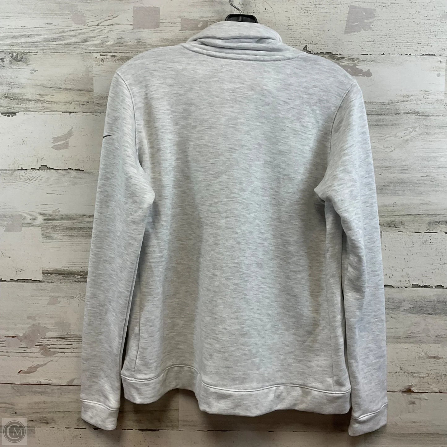 Athletic Top Long Sleeve Collar By Nike In Grey, Size: M