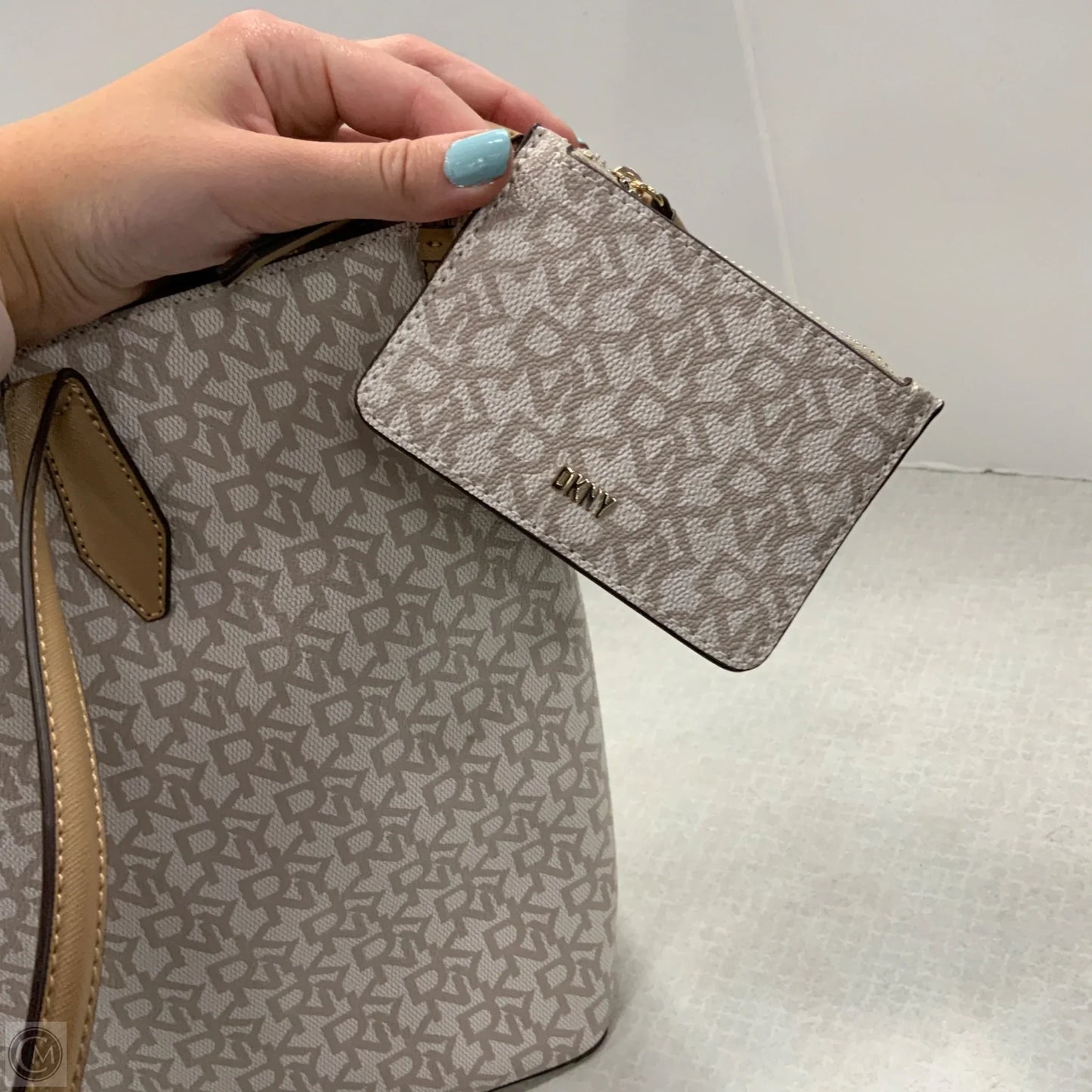 Handbag By Dkny, Size: Large