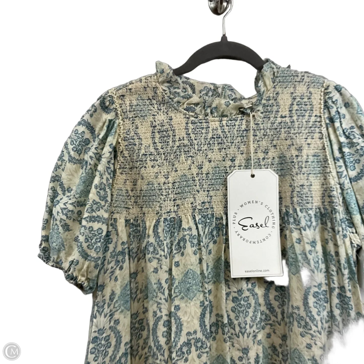 Dress Casual Short By Easel In Cream & Green, Size: S
