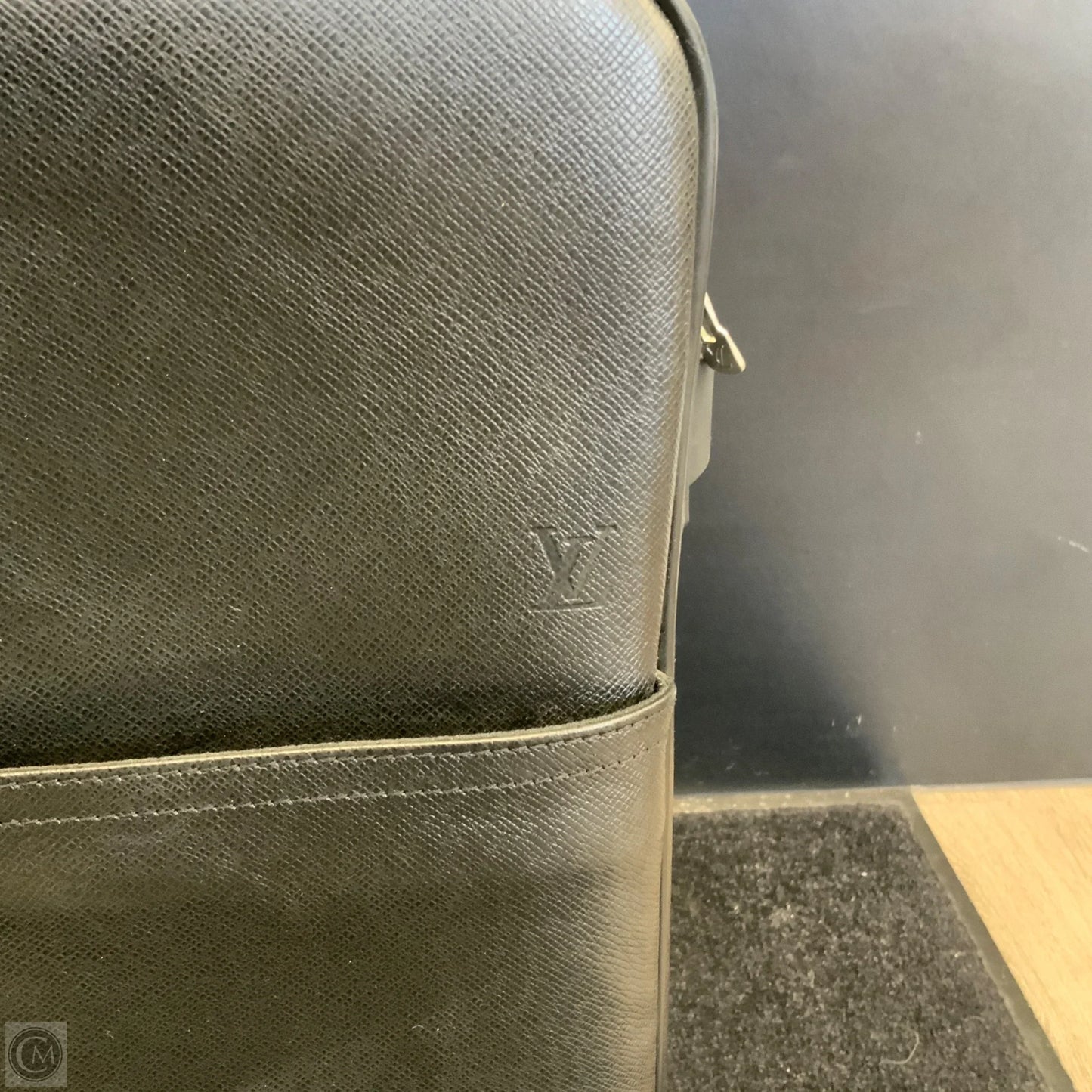 Luggage Luxury Designer By Louis Vuitton, Size: Large