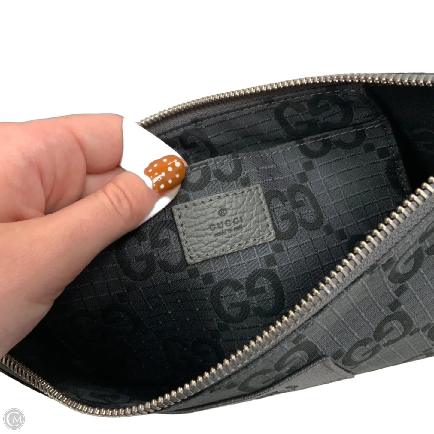 Wristlet Luxury Designer By Gucci, Size: Large