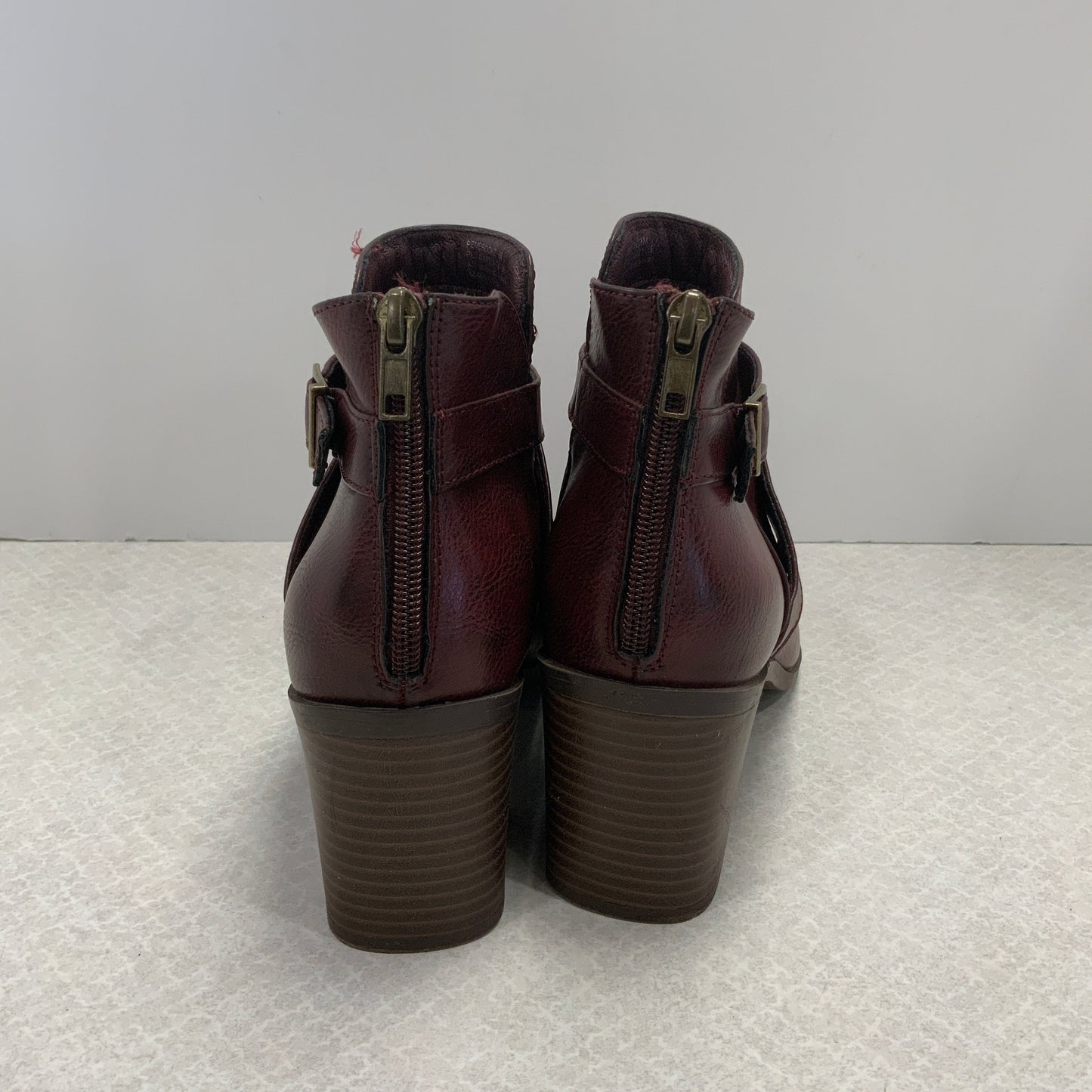 Boots Ankle Heels By Frye And Co In Maroon, Size: 9