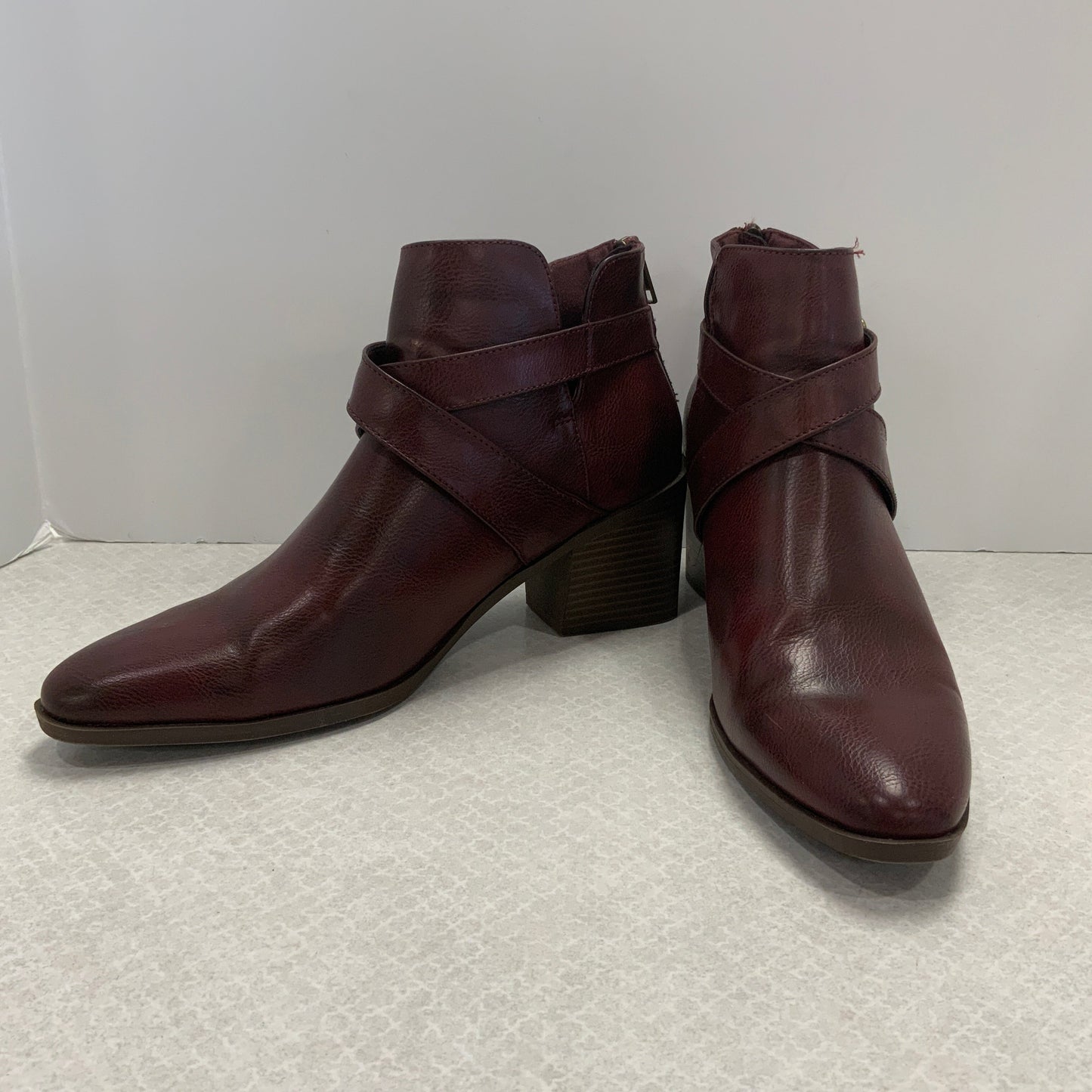 Boots Ankle Heels By Frye And Co In Maroon, Size: 9