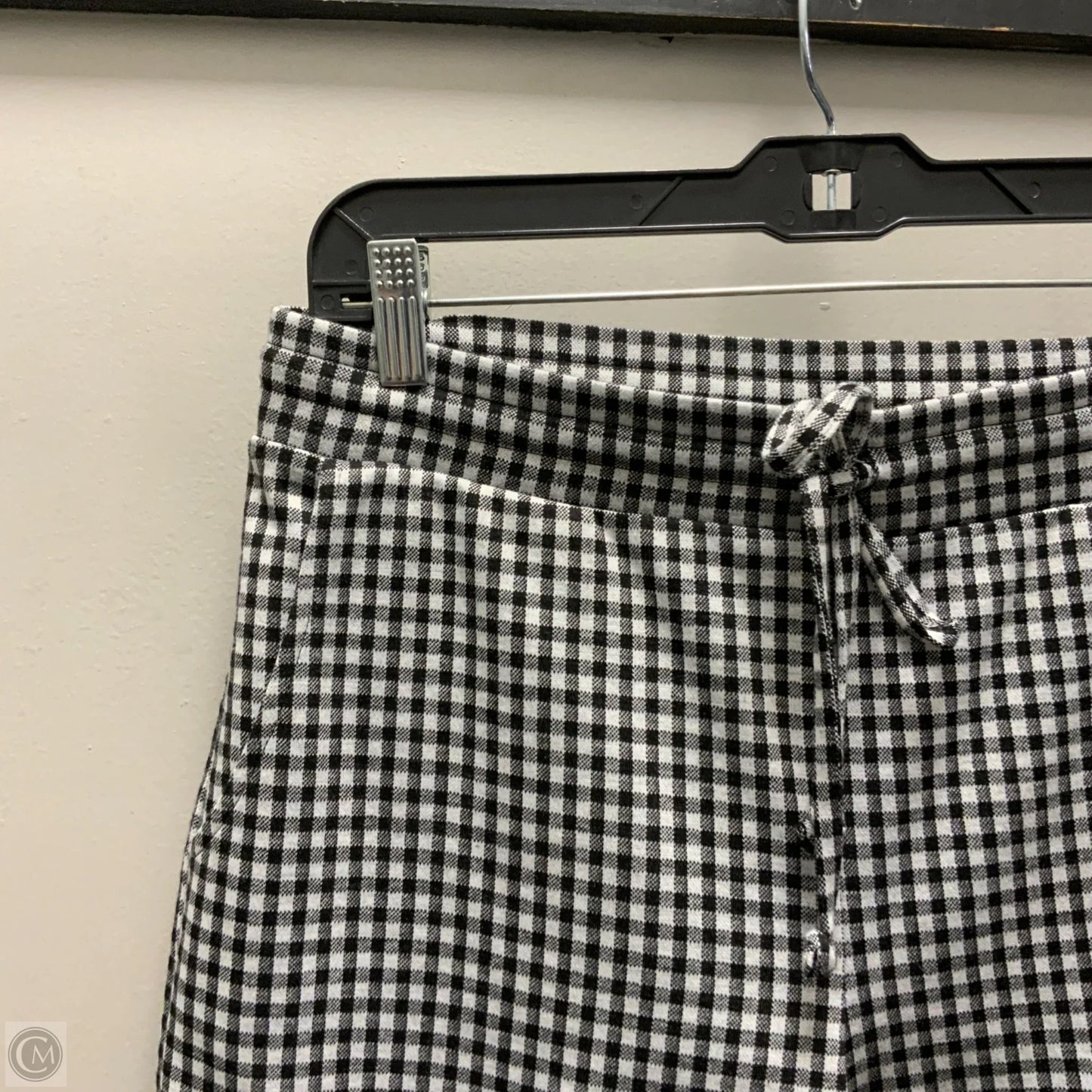 Shorts By Cabi In Black & White, Size: S