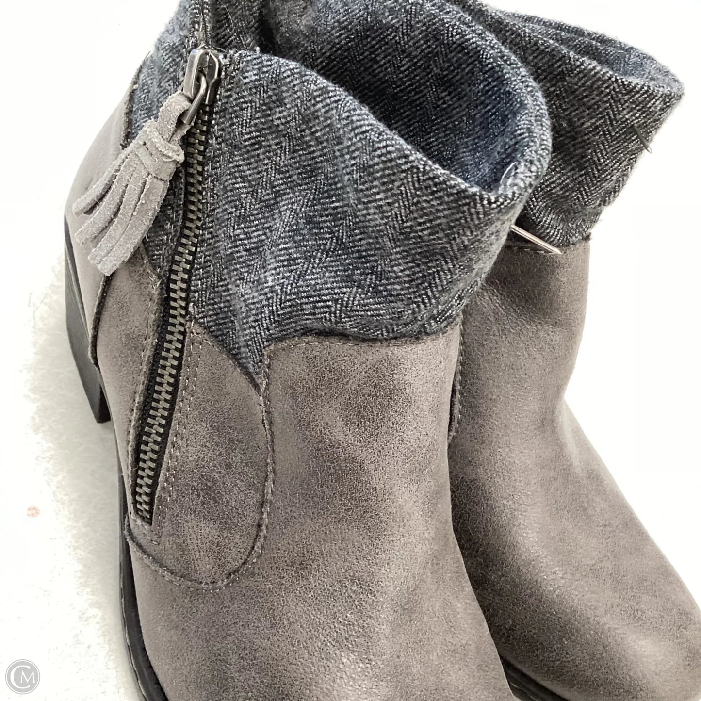 Boots Ankle Heels By Boc In Grey, Size: 9