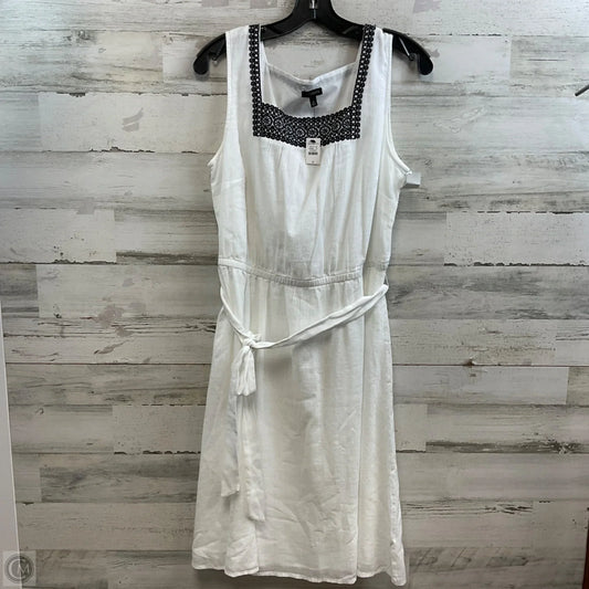 Dress Casual Short By Talbots In White, Size: M