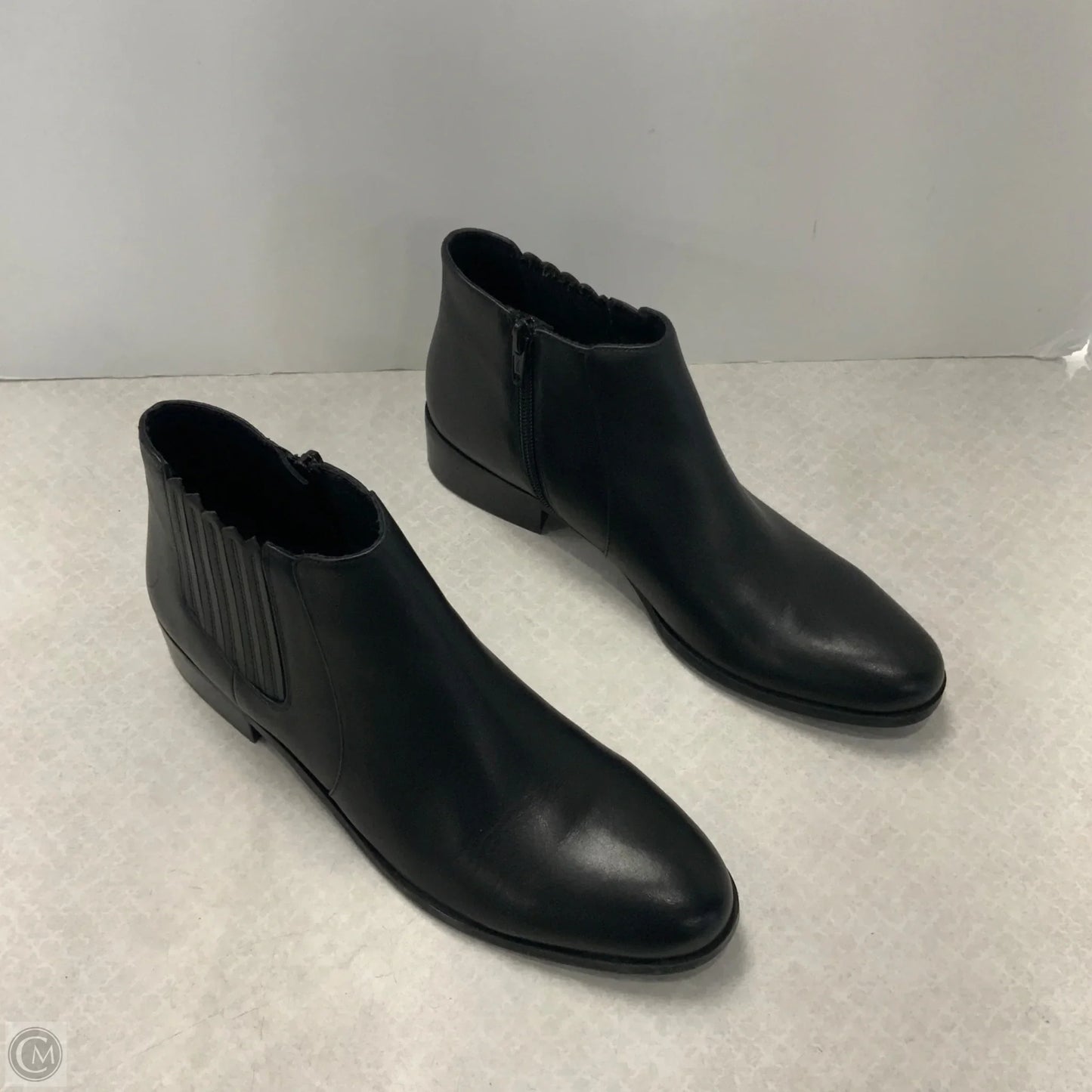 Boots Ankle Flats By Vaneli In Black, Size: 8