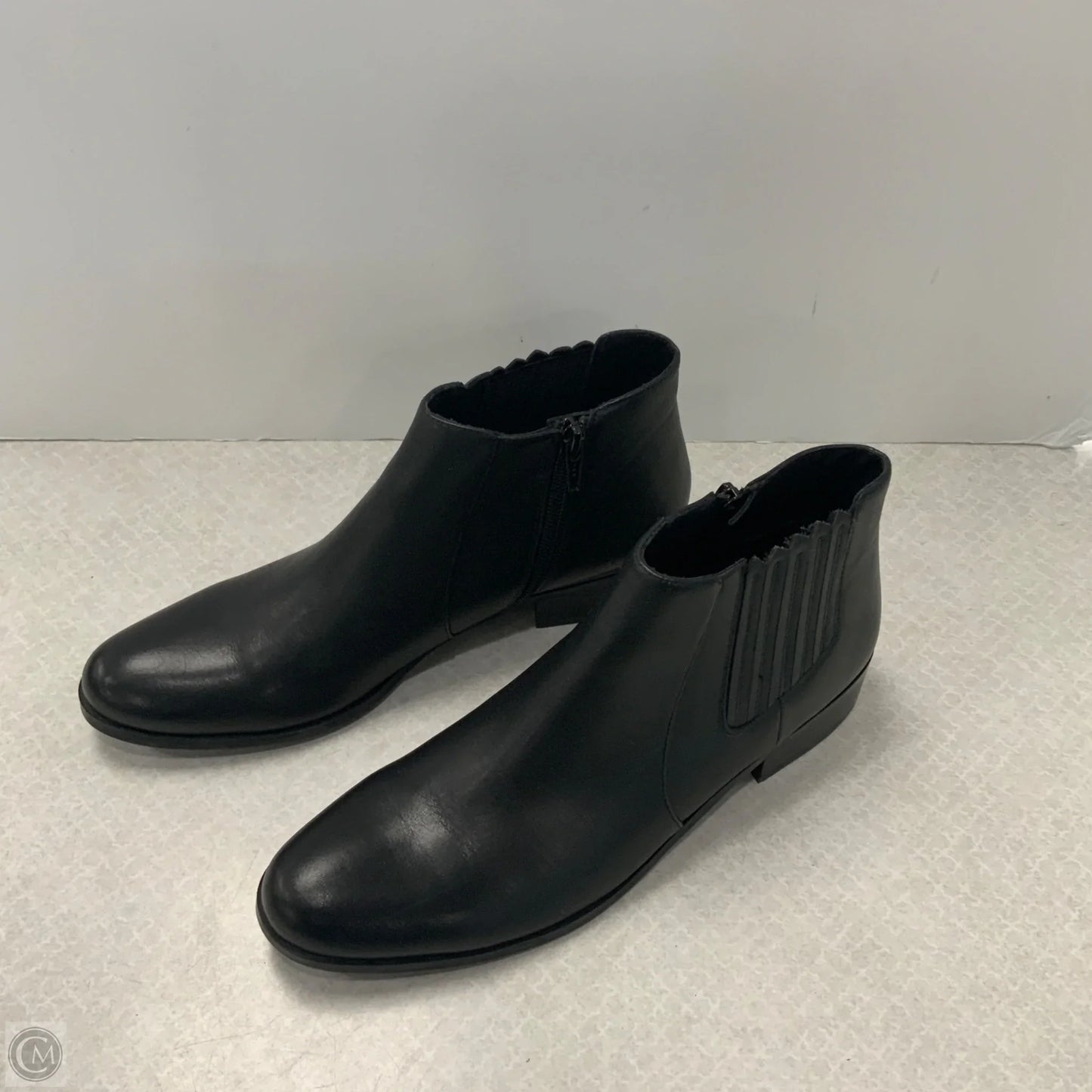 Boots Ankle Flats By Vaneli In Black, Size: 8