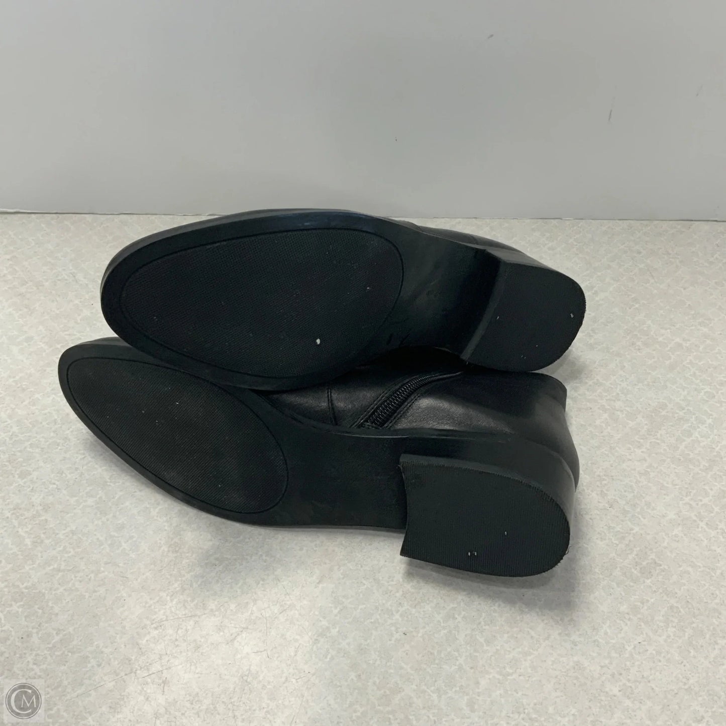 Boots Ankle Flats By Vaneli In Black, Size: 8