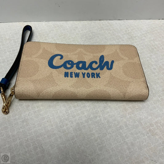 Wristlet Designer By Coach, Size: Medium
