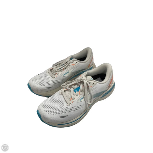 Shoes Athletic By Brooks In White, Size: 9.5