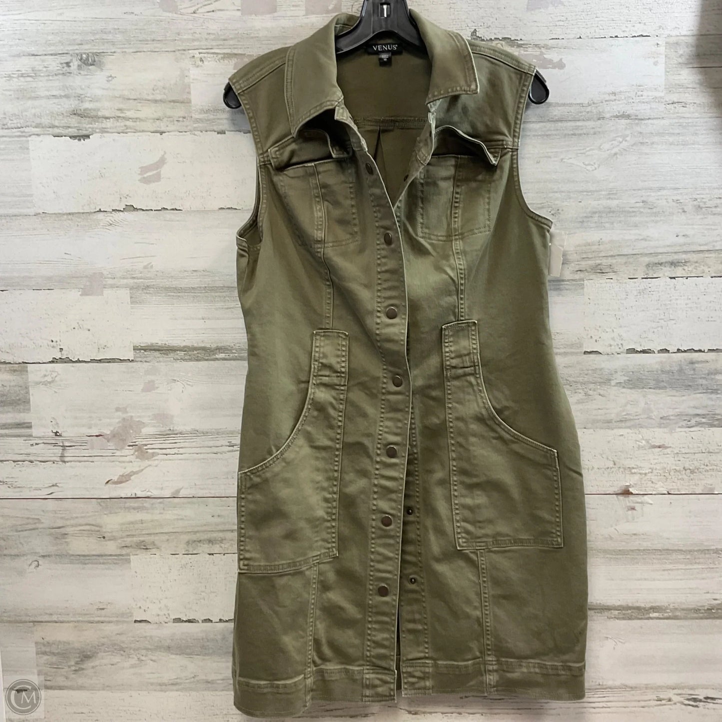 Dress Casual Short By Venus In Green, Size: L
