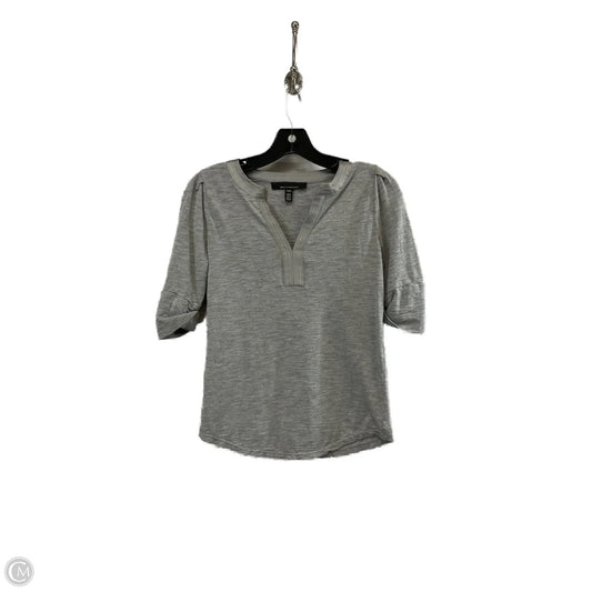 Top Short Sleeve By White House Black Market In Grey, Size: Xxs