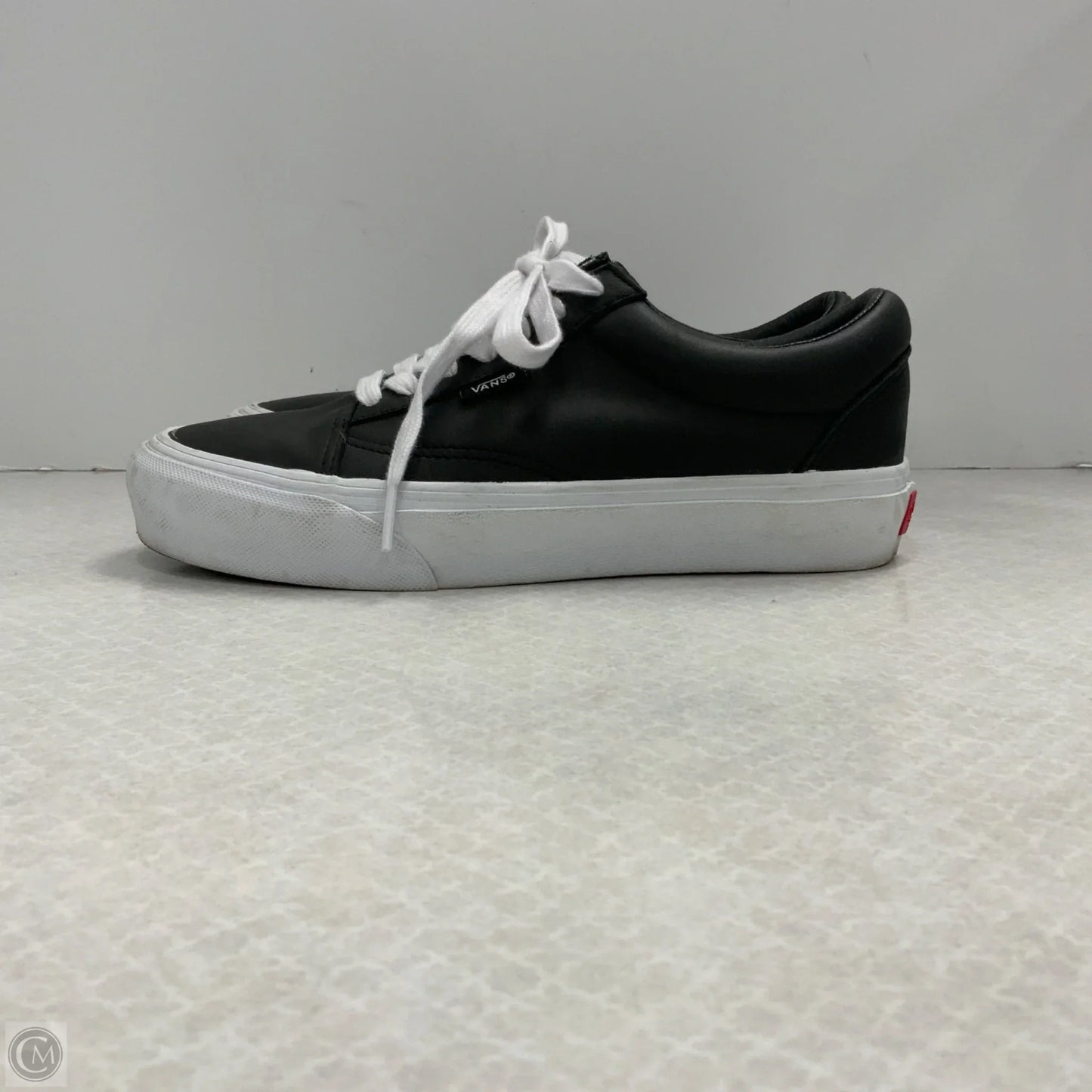 Shoes Sneakers By Vans In Black, Size: 6.5