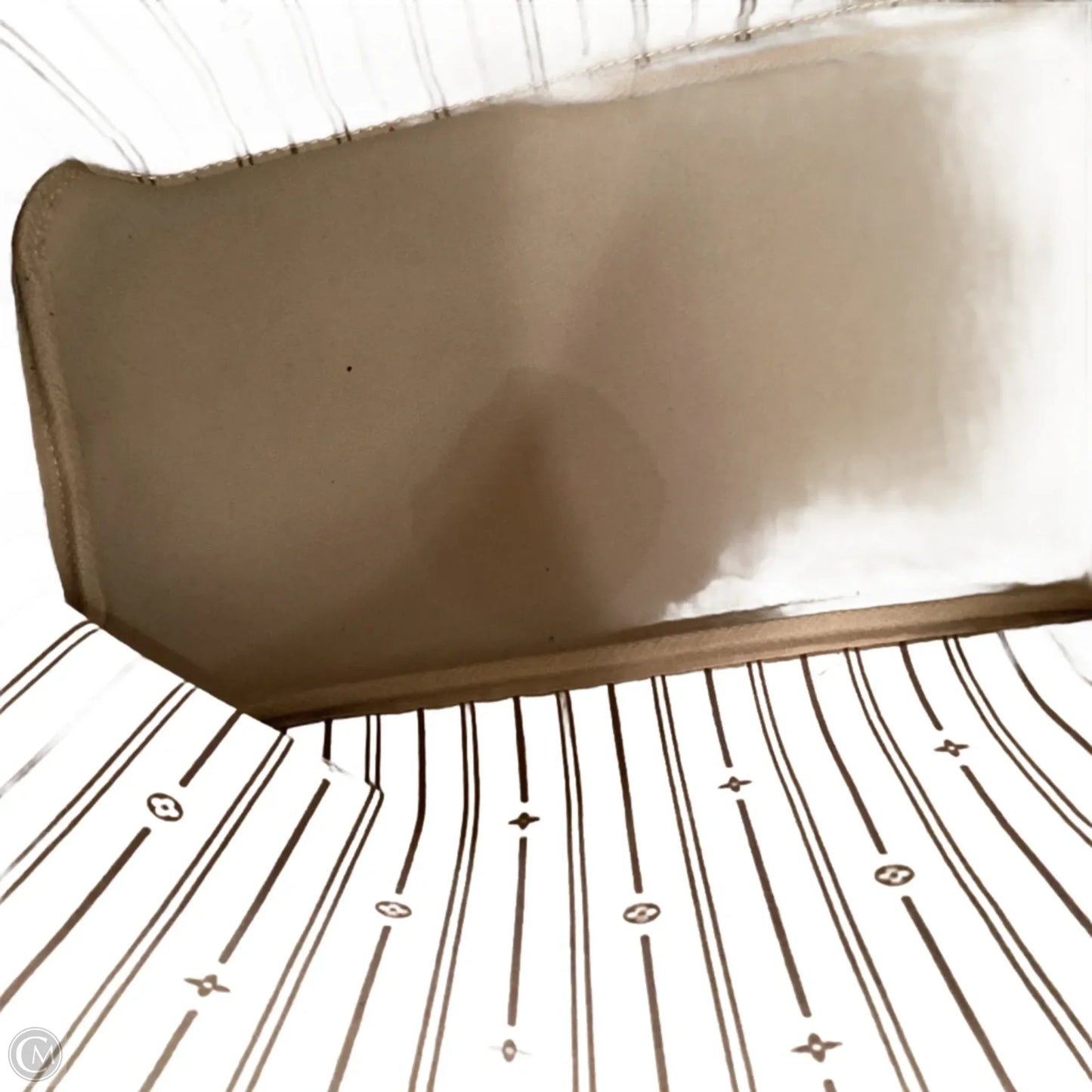 Handbag Luxury Designer By Louis Vuitton, Size: Large