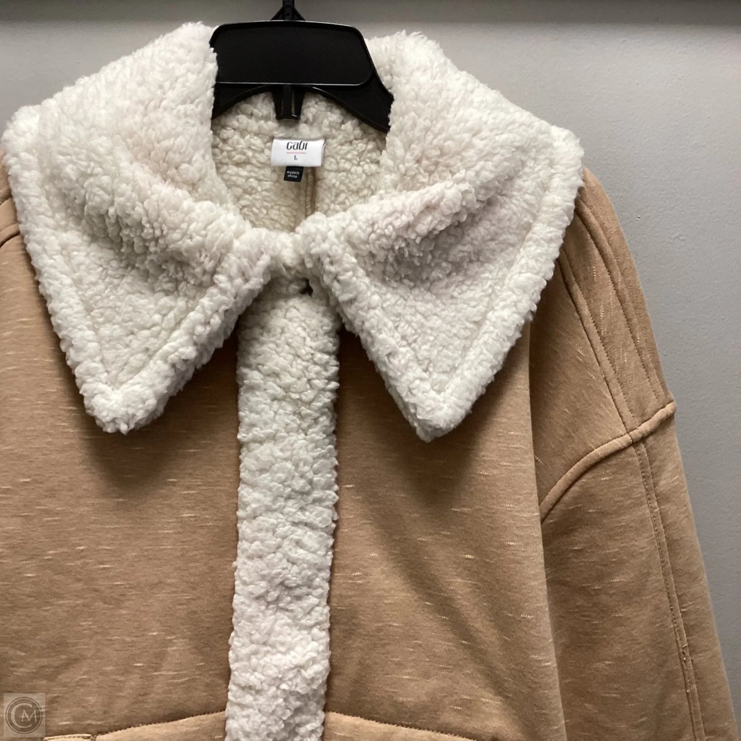 Coat Faux Fur & Sherpa By Cabi In Tan, Size: L