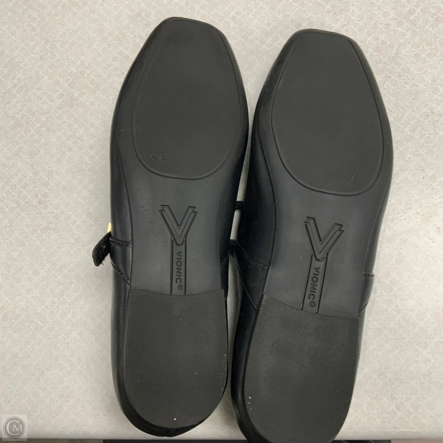 Shoes Flats By Vionic In Black, Size: 12