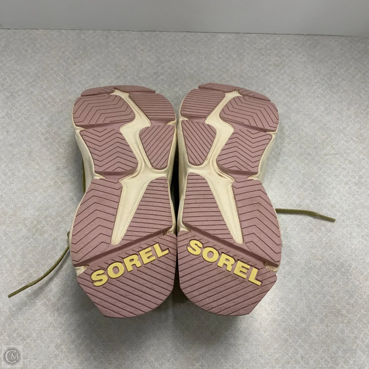Shoes Sneakers By Sorel In Green, Size: 8.5