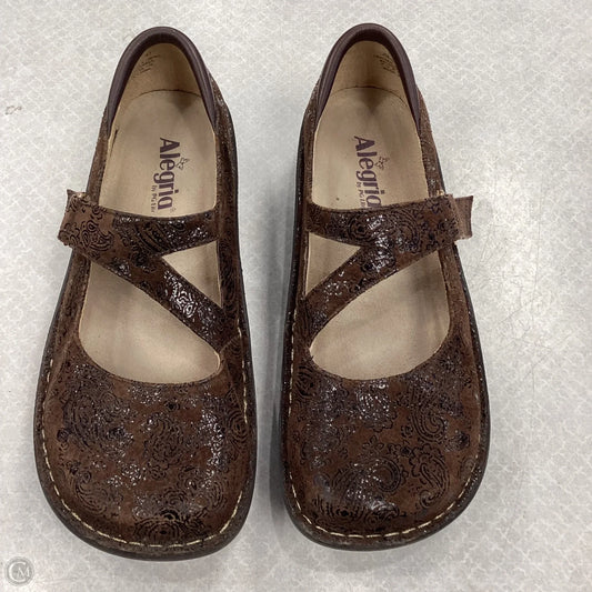 Shoes Flats By Alegria In Brown, Size: 10