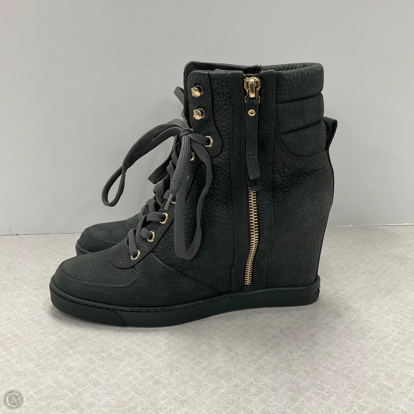 Boots Luxury Designer By Louis Vuitton In Grey, Size: 8.5