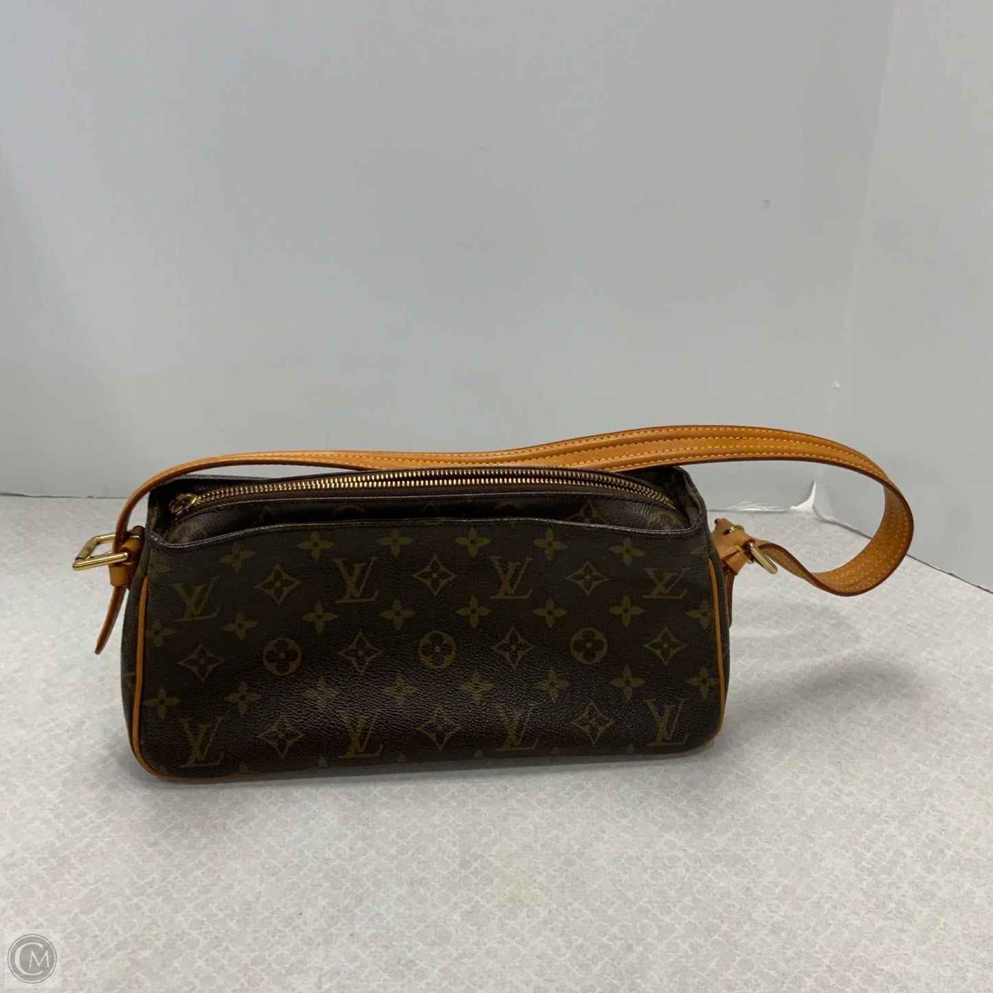Handbag Luxury Designer By Louis Vuitton, Size: Small
