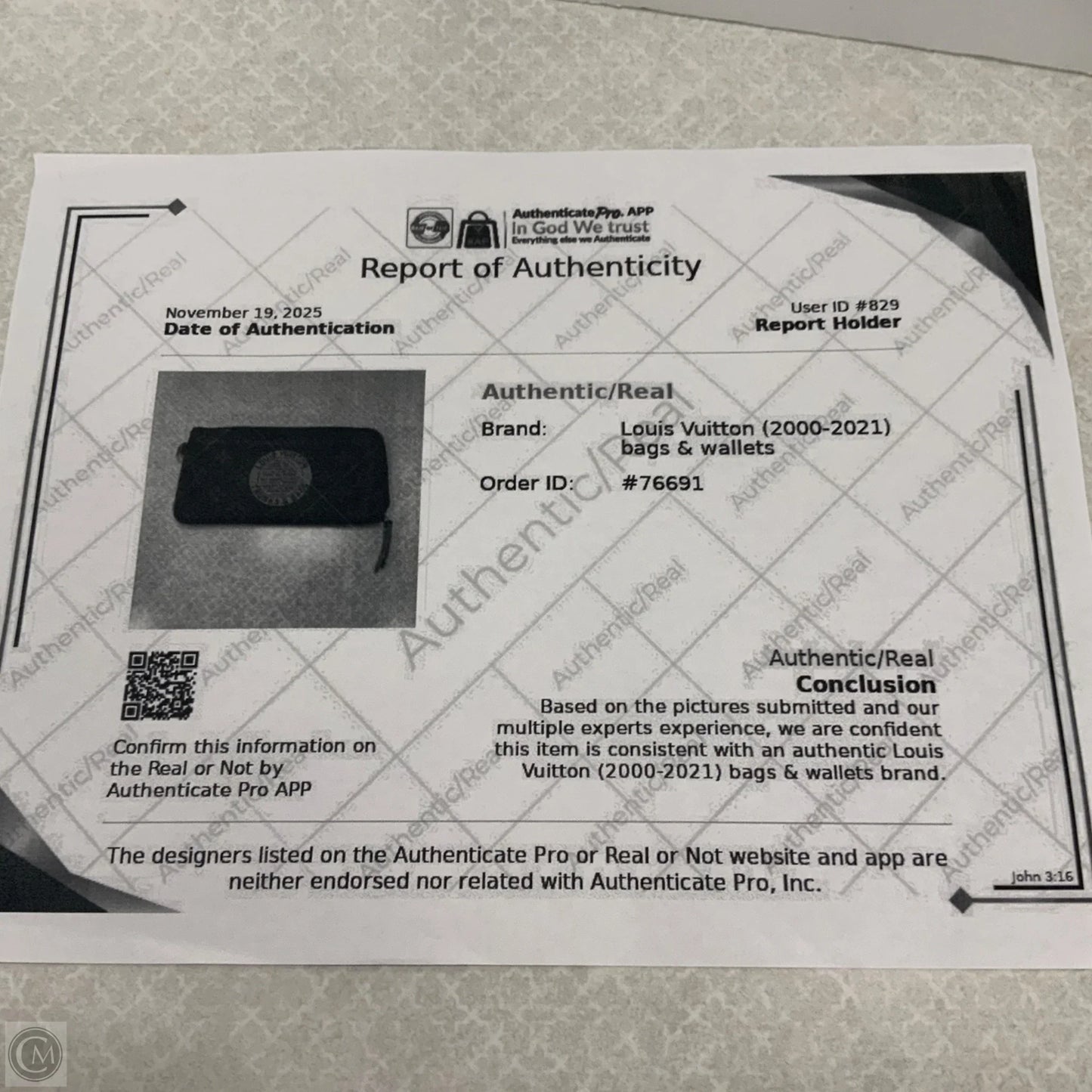 Wallet Luxury Designer By Louis Vuitton, Size: Medium