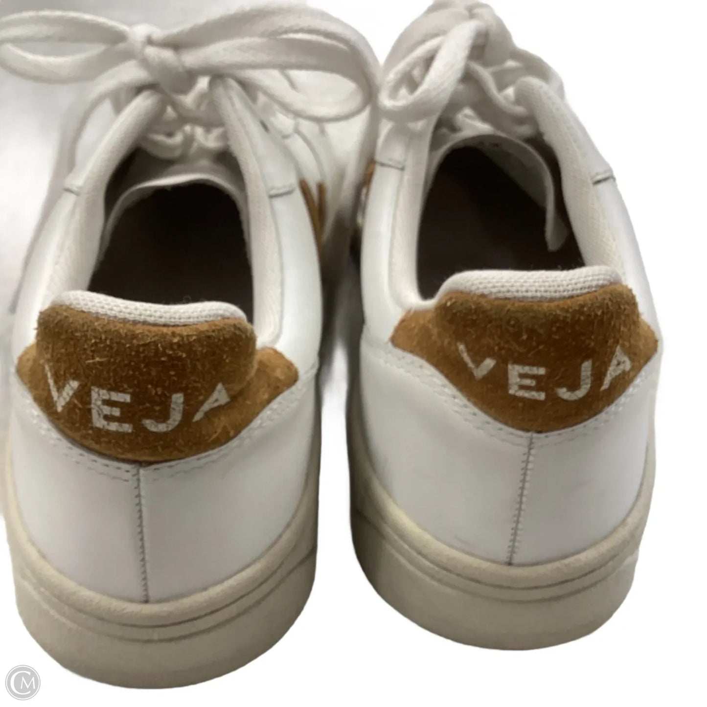 Shoes Sneakers By Veja In White, Size: 7