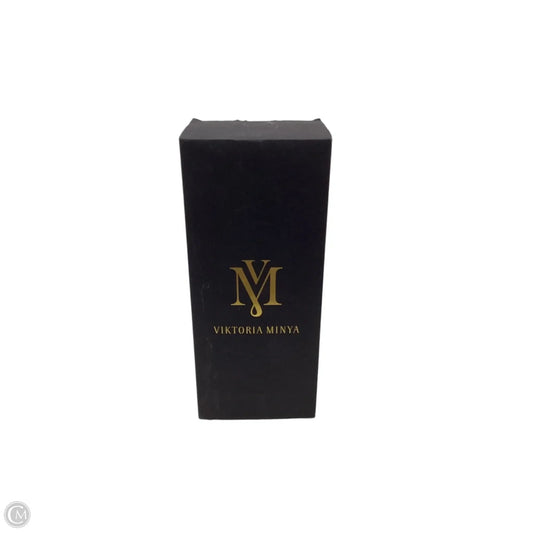 Fragrance By Victoria Minya, Size: