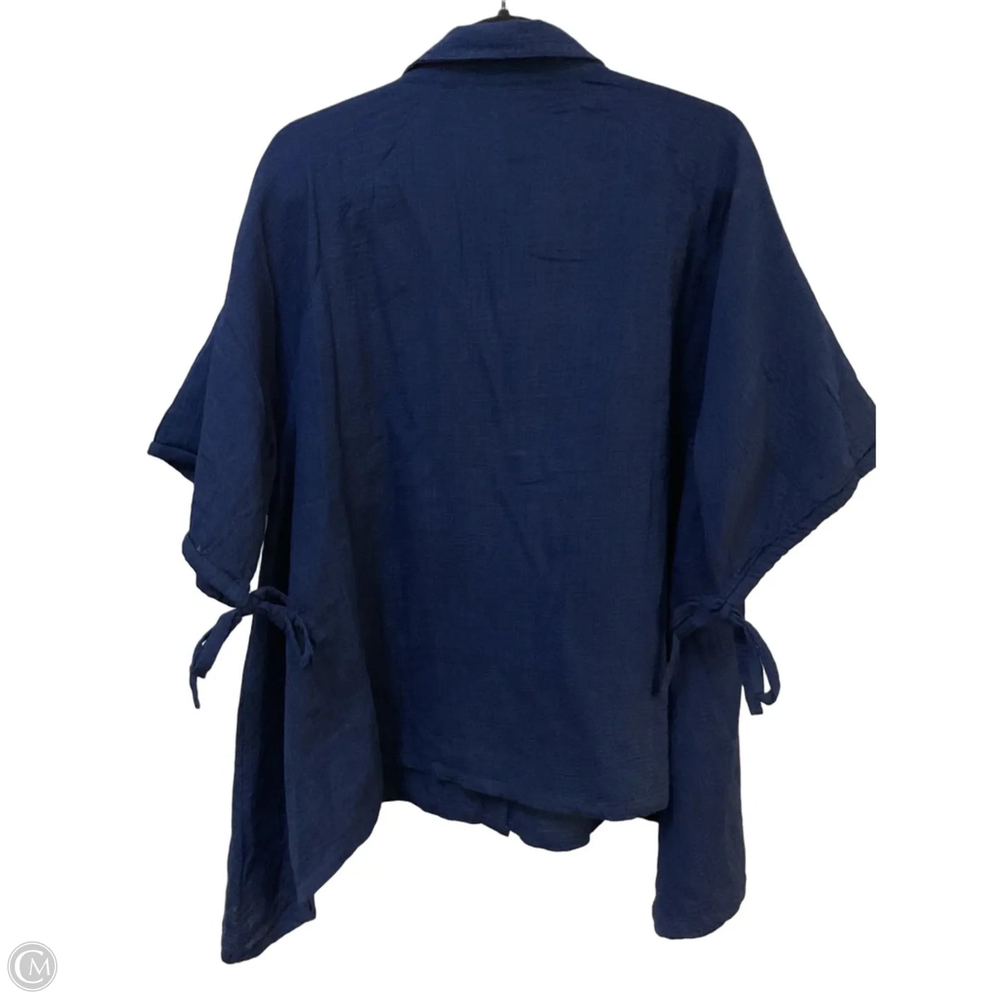 Blouse Short Sleeve By Clothes Mentor In Navy, Size: M