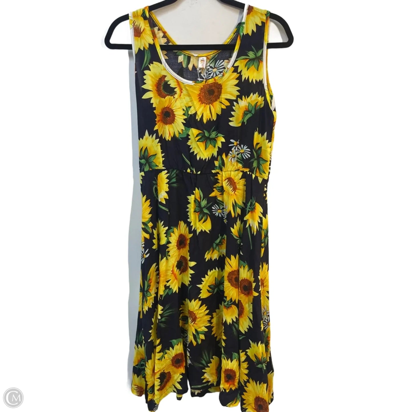 Dress Casual Short By Clothes Mentor In Black & Yellow, Size: M