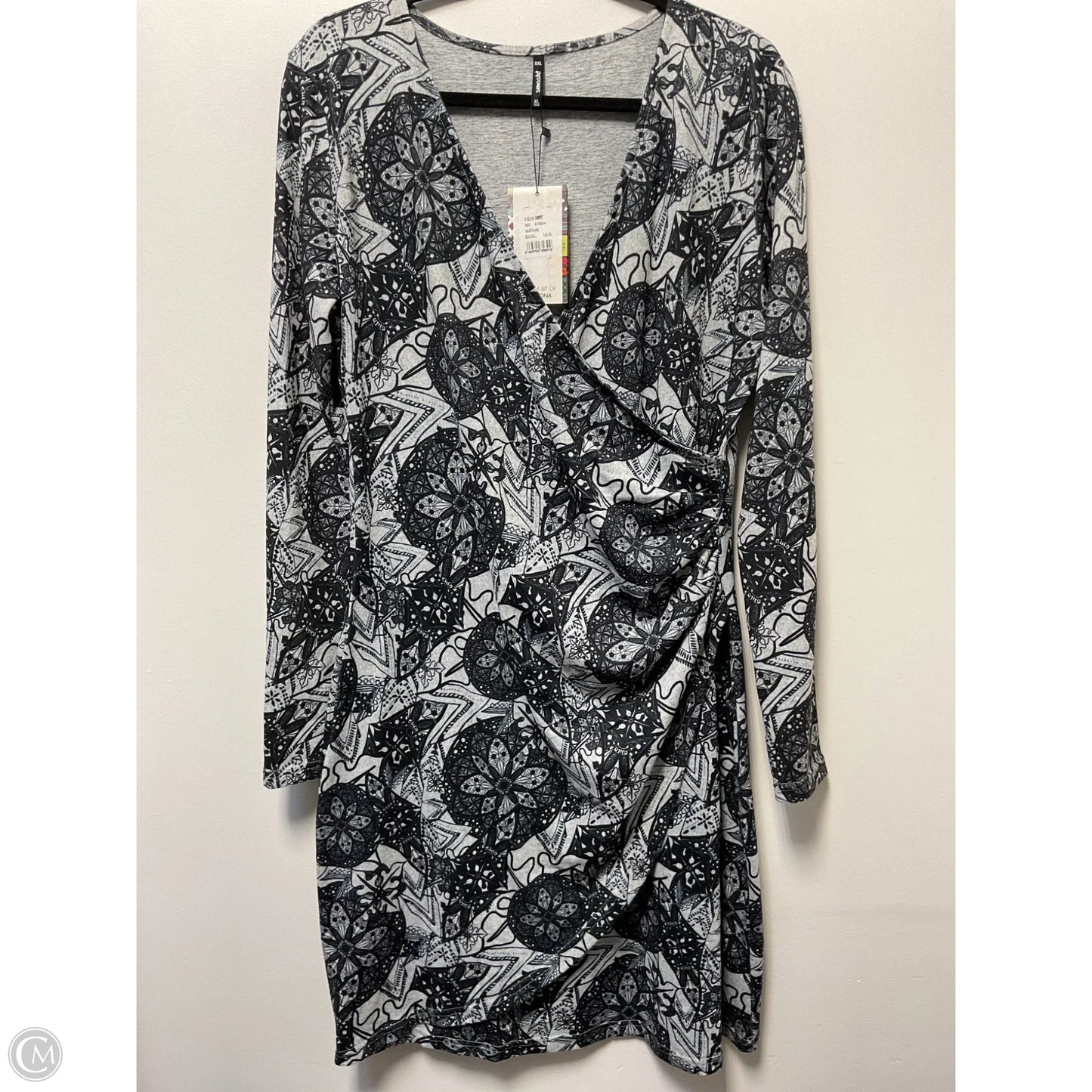 Dress Casual Midi By Clothes Mentor In Black & Grey, Size: Xxl