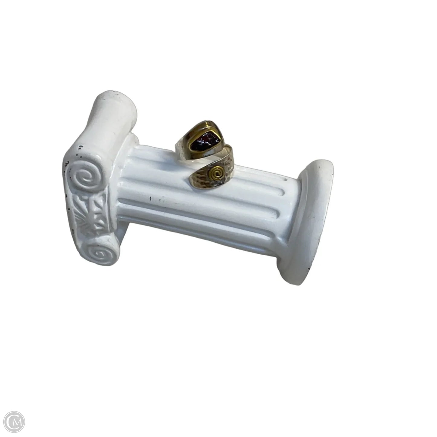 Ring Band By Clothes Mentor, Size: 8