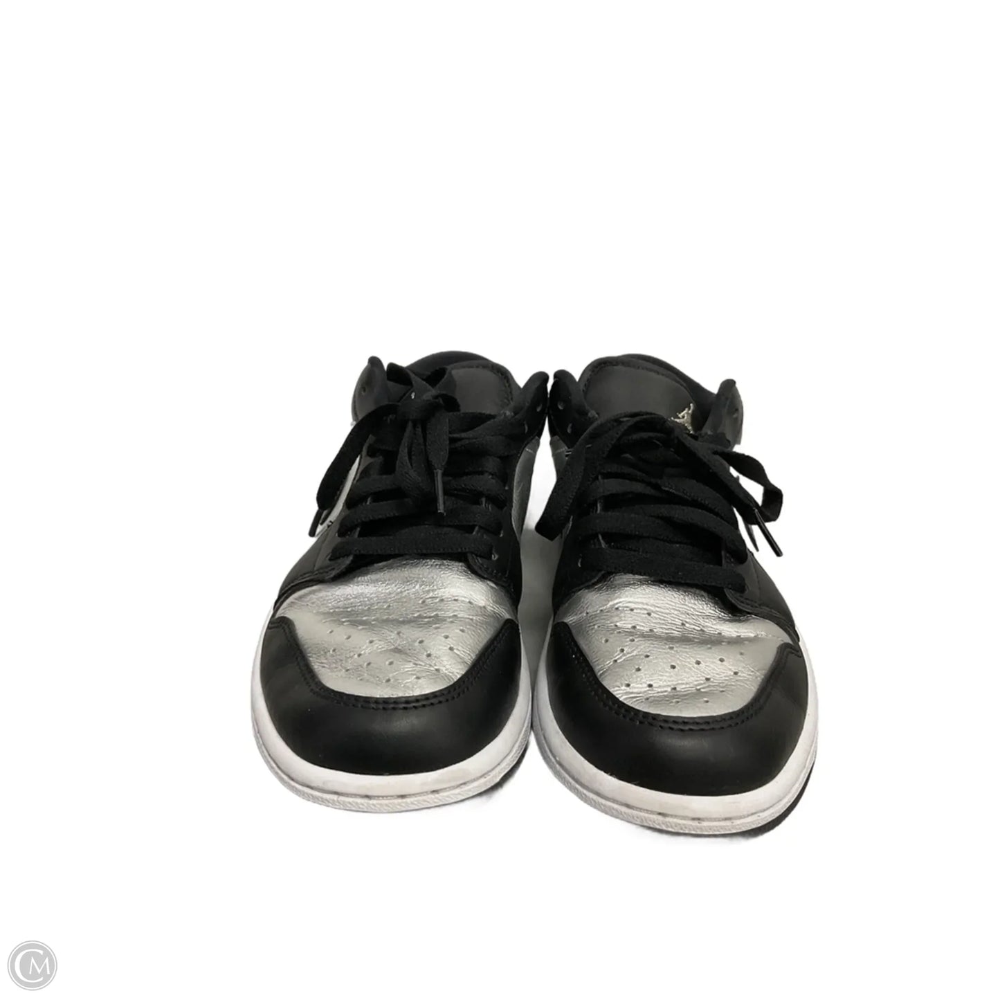 Shoes Sneakers By Nike In Black & Silver, Size: 8.5