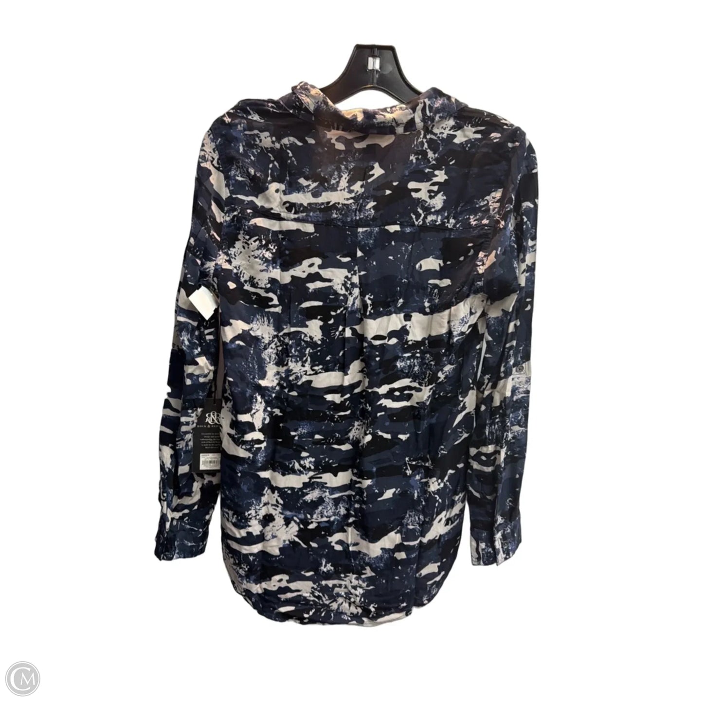 Top Long Sleeve By Rock And Republic In Camouflage Print, Size: Xs
