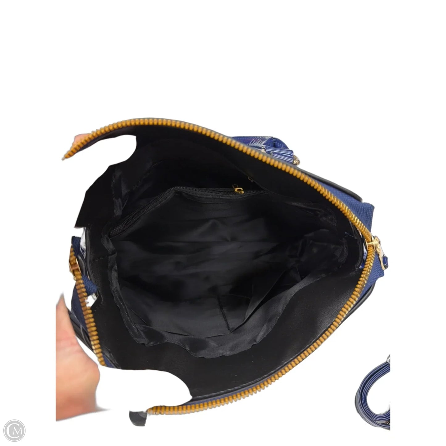 Handbag By Clothes Mentor, Size: Medium