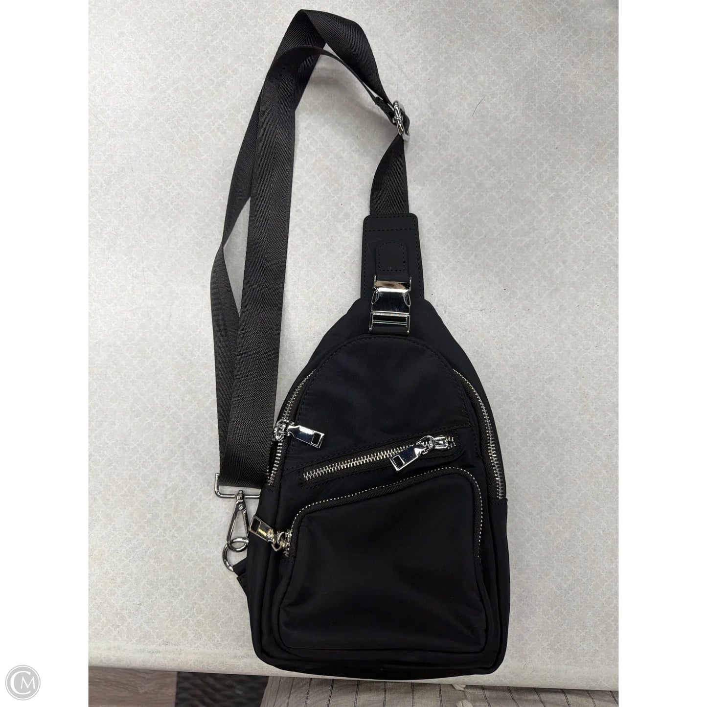 Belt Bag By Clothes Mentor, Size: Medium